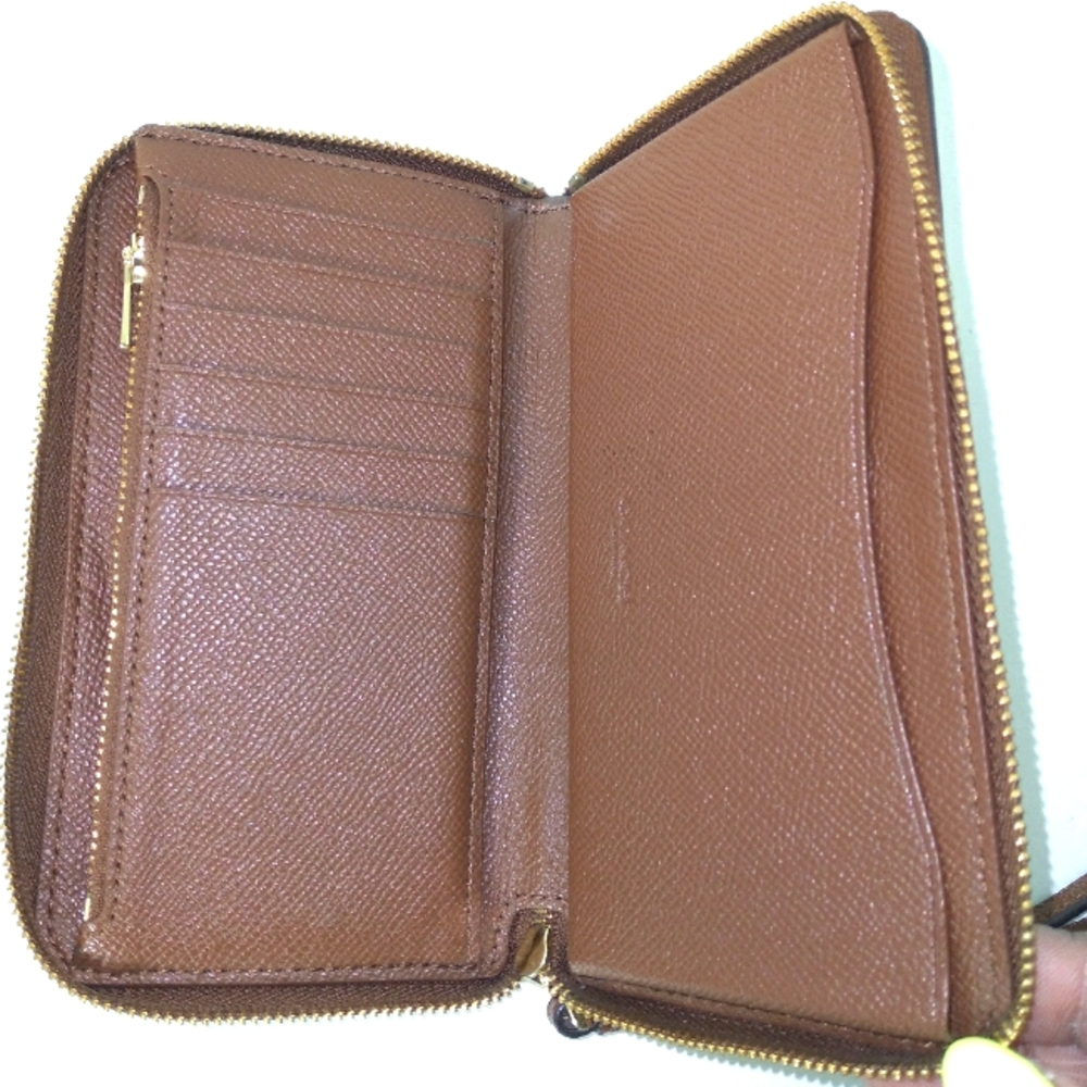 Authentic Coach Brown Zip Around Wristlet Wallet - Picture 6 of 8